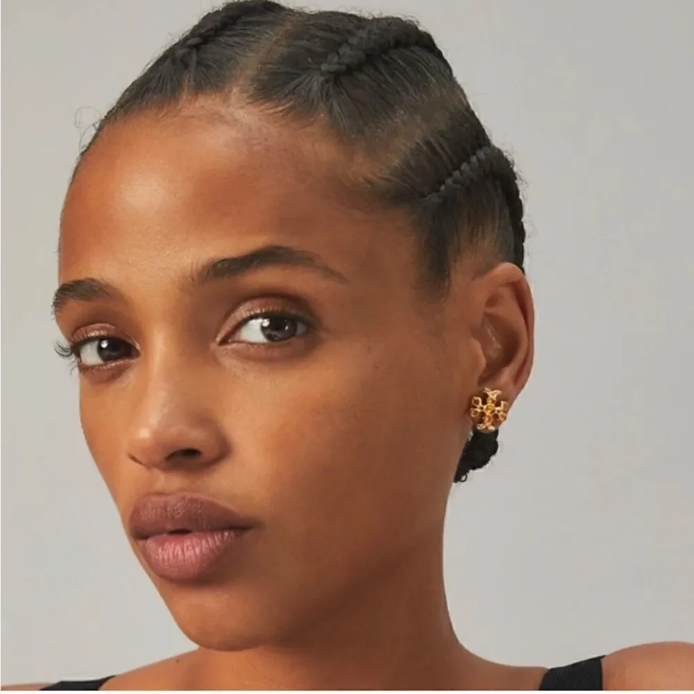 TORY BURCH ROXANNE STUD GOLD TONE VINTAGE EARRINGS